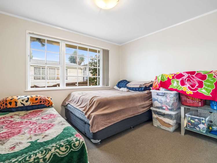 1/126 Porchester Road Papakura_7