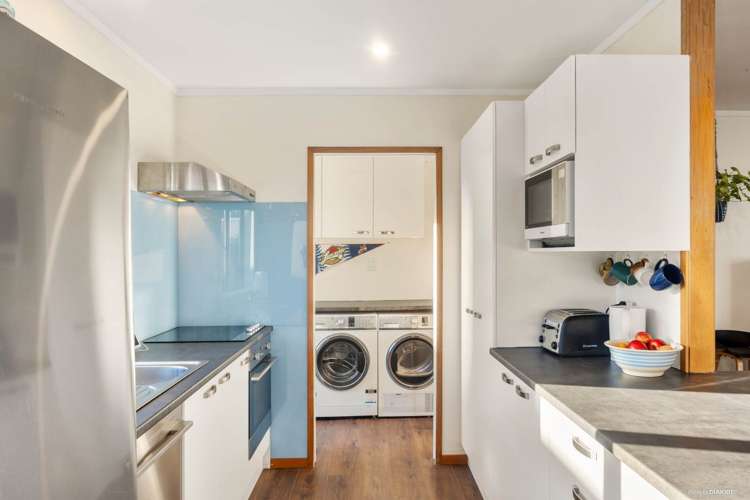 1/4 Pine Street New Lynn_7