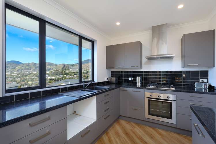 45 Saint Lawrence Street Toi Toi_11