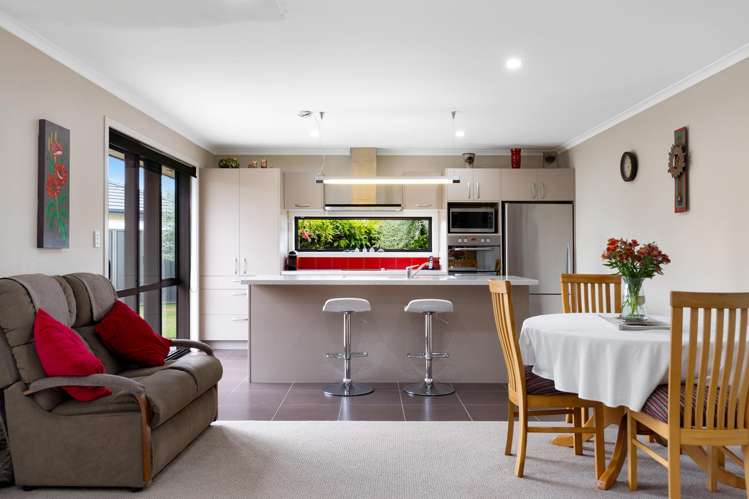 17 Northwood Avenue Mahora_4