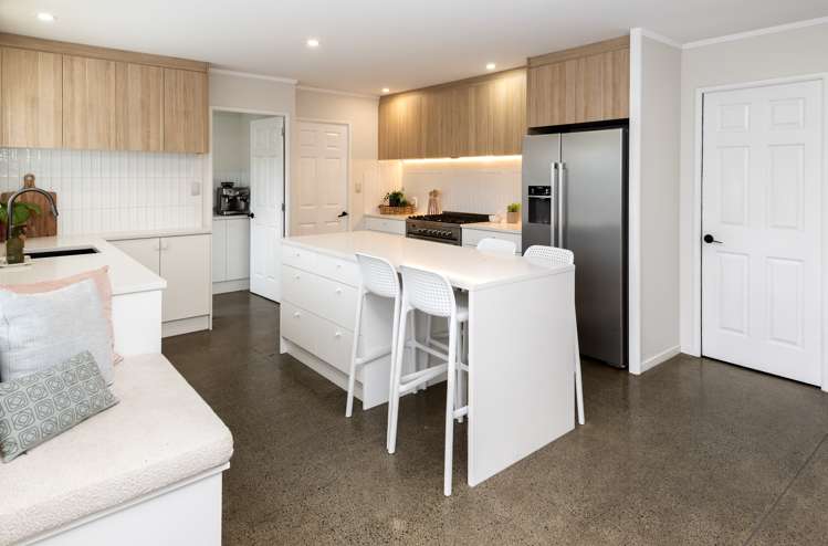 5 Thistle Close Beachlands_11