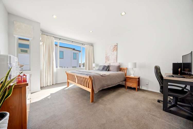 24 Fernhill Way Pinehill_11