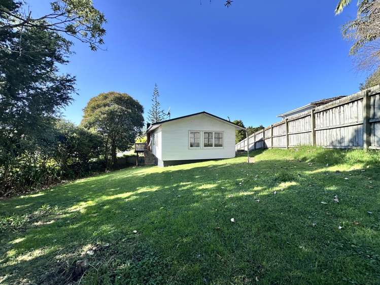 81 Vandeleur Avenue Birkdale_8