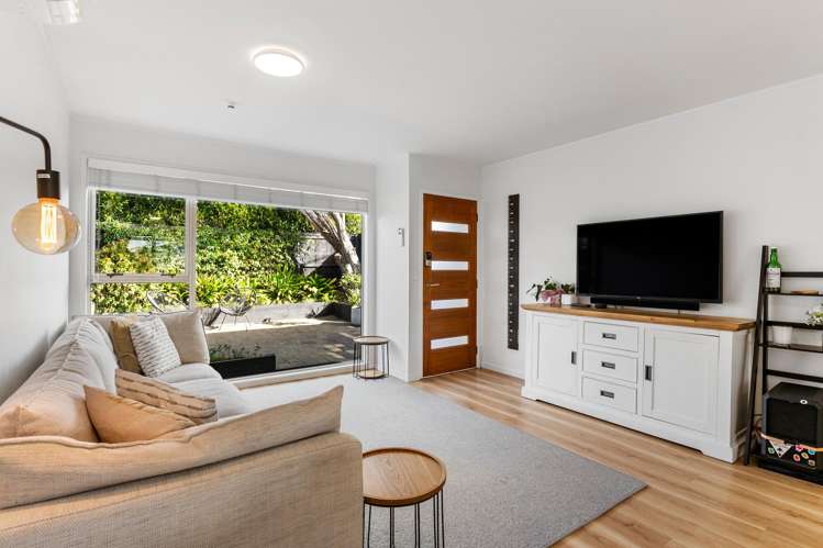 1/174 Birkdale Road Birkdale_5