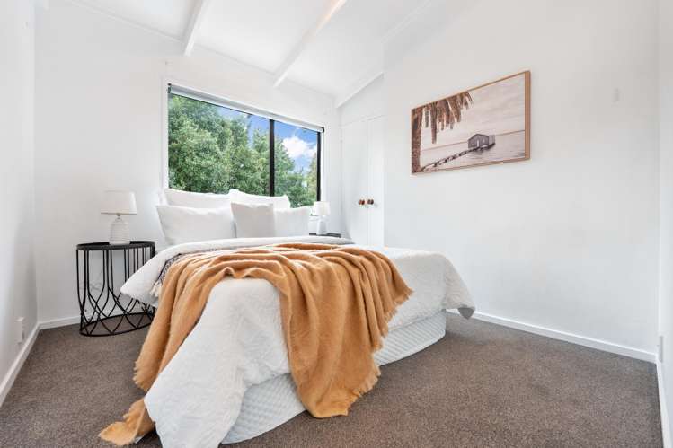 2/104 Ocean View Road Hillcrest_13