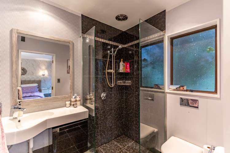 32 Owen Street Tikokino_13