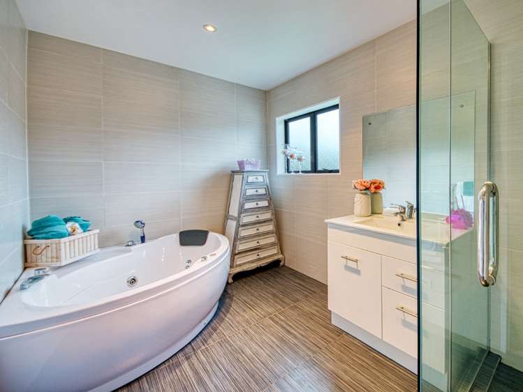 29 Midhurst Avenue Henderson_17