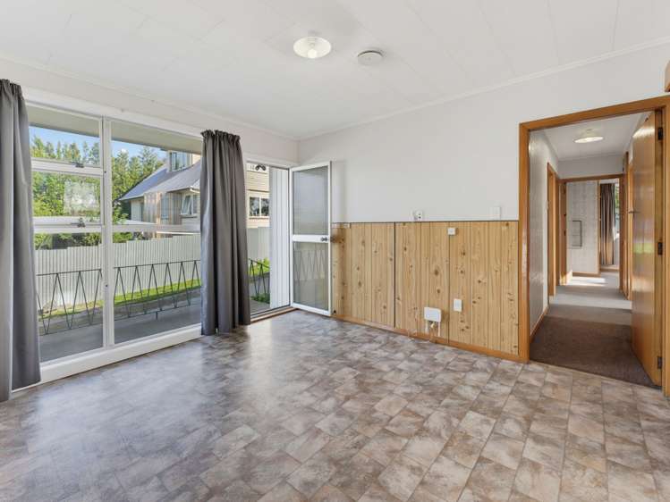 84 Grants Road Marchwiel_5