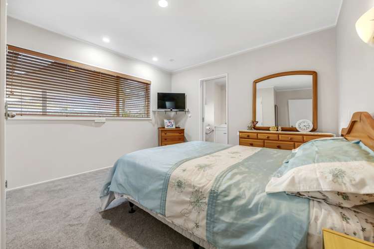 36 Cottesmore Place Huntington Park_15