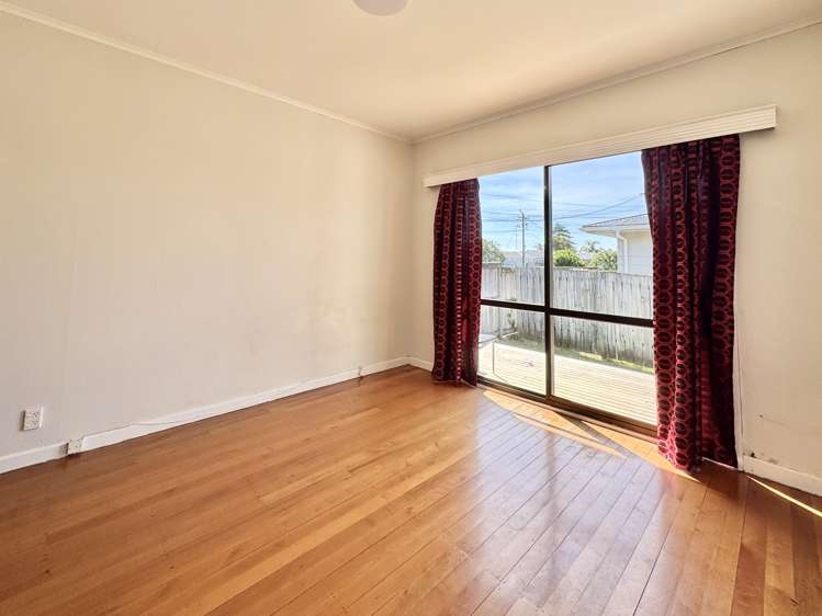 7 Marlene Avenue Te Atatu South_16