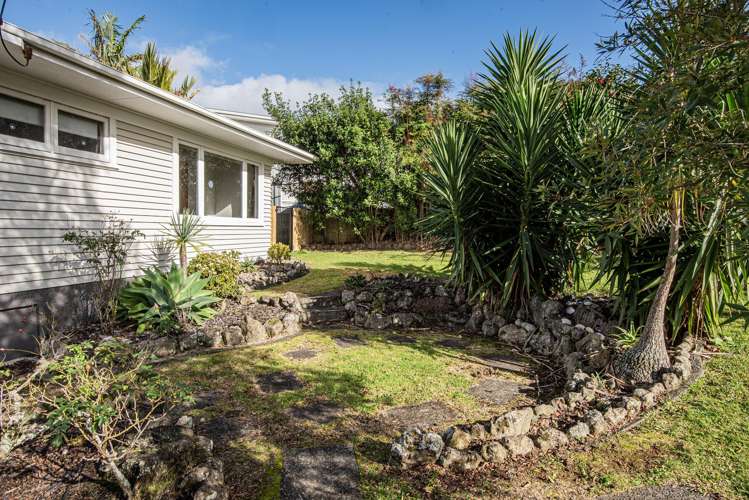 8 Mcmillan Avenue Kamo_22