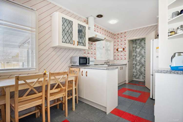 5 Devon Street Te Atatu South_6