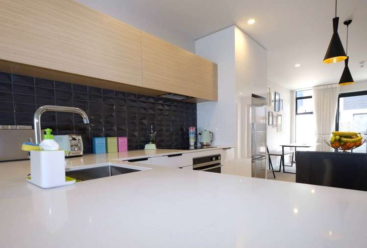 13/4 Stables Lane Silverdale_3