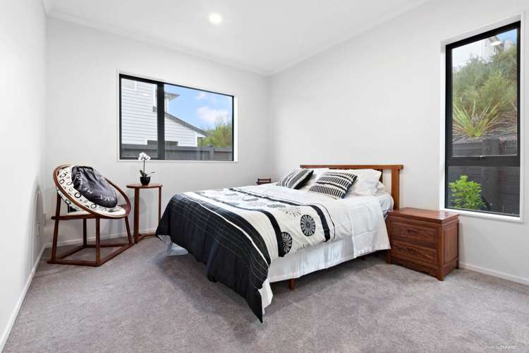 13 Somerset Place Stanmore Bay_15