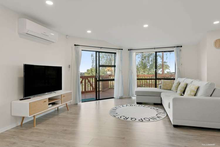 2/16 Cassandra Grove Totara Vale_6