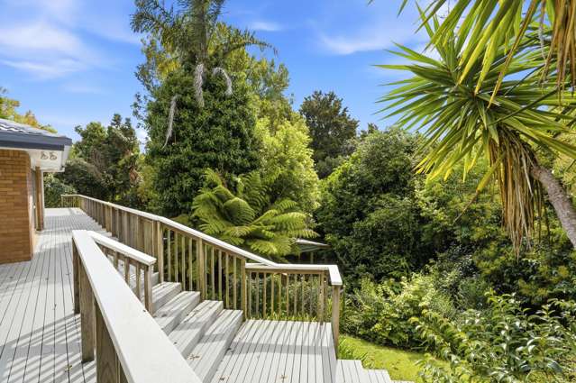 221 Point View Drive East Tamaki Heights_2