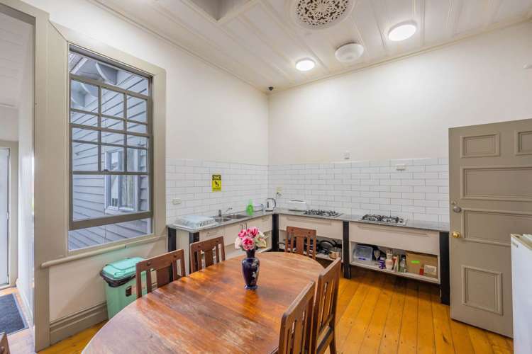 2 Woodside Road Mount Eden_11