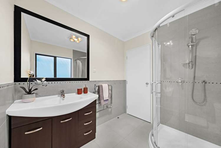 36 Seresin Crescent Flat Bush_37