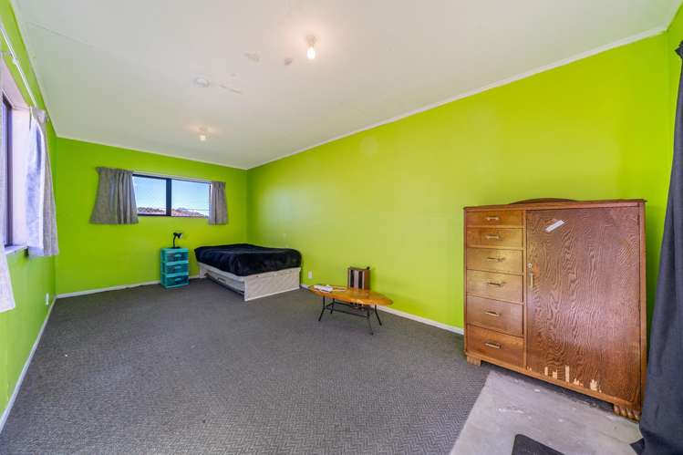 26 Bouverie Street Petone_14