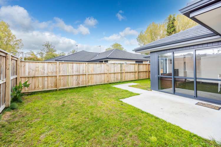 4/8 Keitha Place Glenview_21