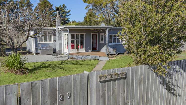 29 & 29a Stalkers Road Woodend Beach_23
