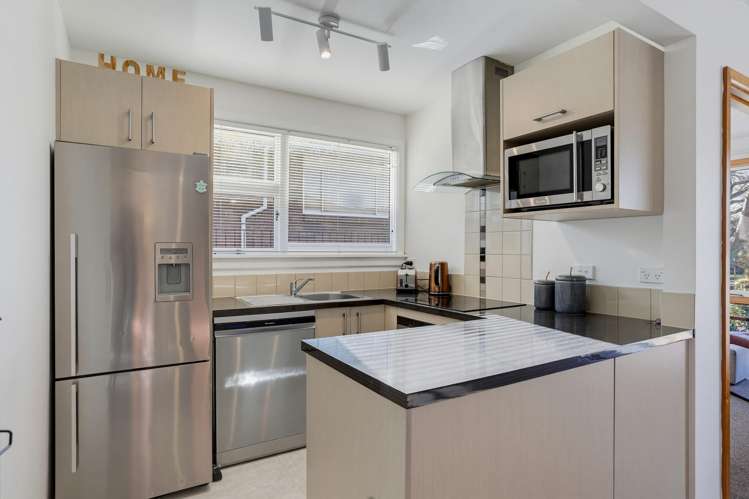 22 Gunns Crescent_3