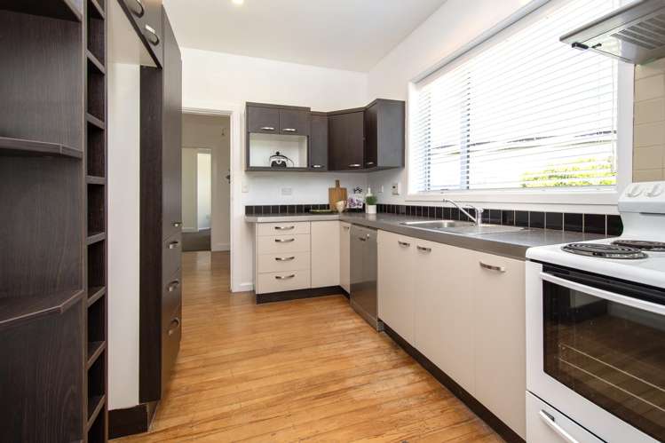 13 Barrington Street Somerfield_7