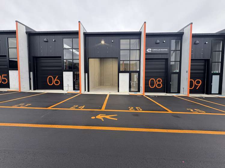 7/90A Hobsonville Road_0