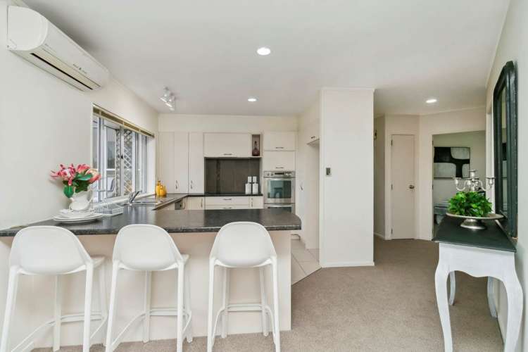 53 Nirvana Way Mount Roskill_5