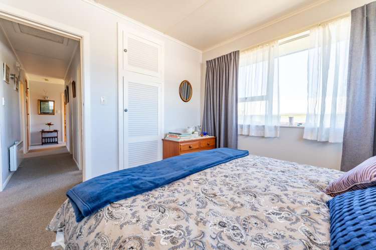 23 Aviemore Street Glenwood_12