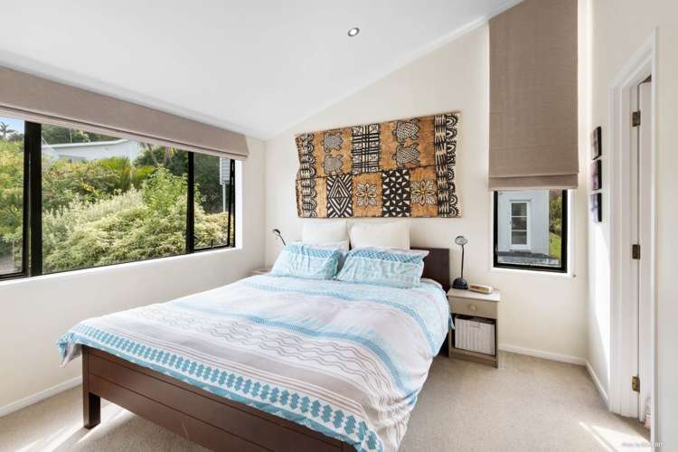 2/498 Beach Road Murrays Bay_9