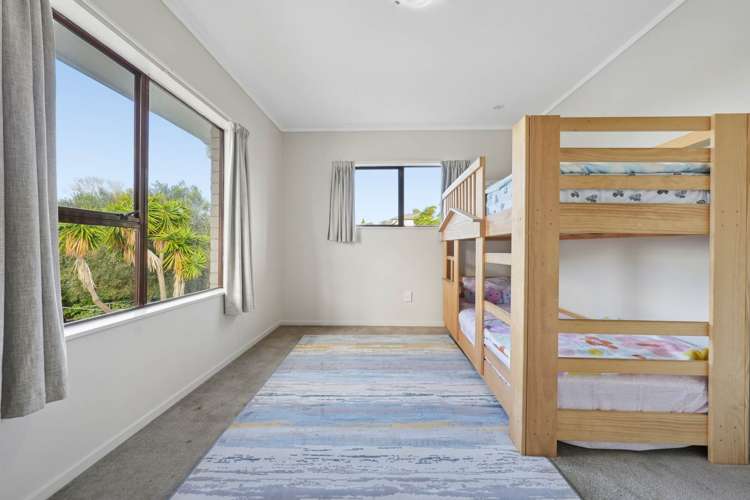39 Nui Mana Place Te Atatu South_11