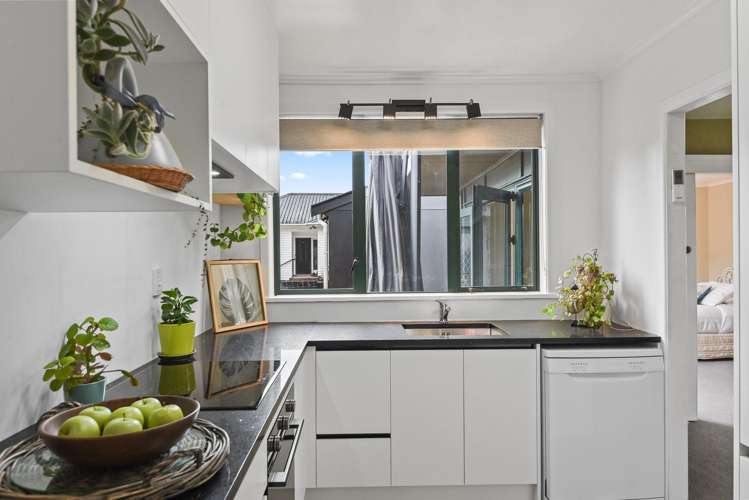 101 Fairy Springs Road_3