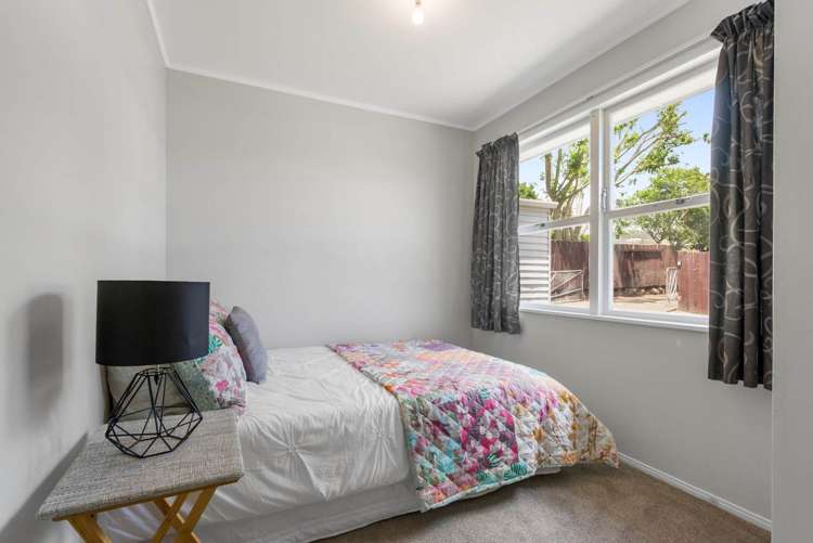 31 Rowandale Avenue Manurewa_12