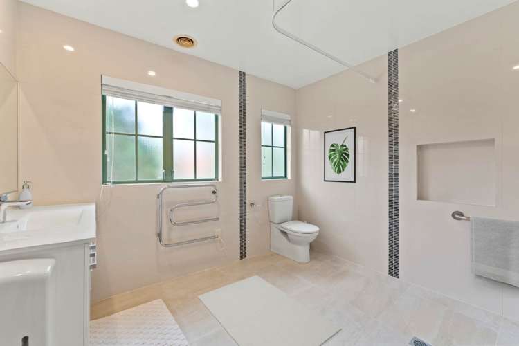 24 Parkwood Crescent Gulf Harbour_11