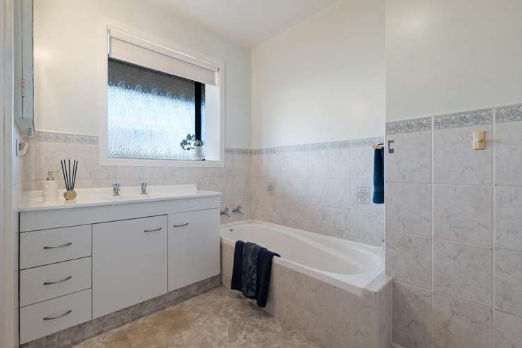 74 Tankerville Road Hoon Hay_19