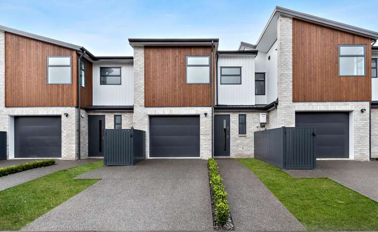 7/102 Swayne Road 11373_0