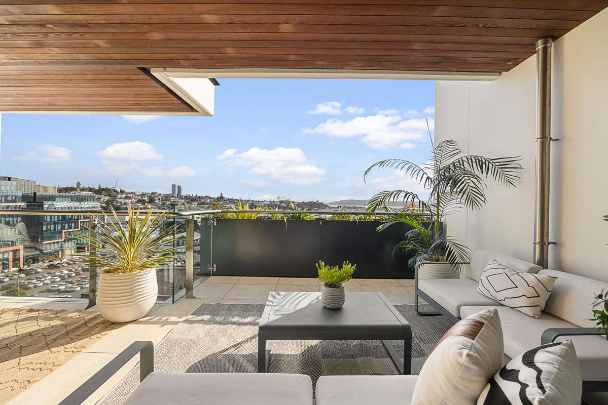 806/141 Pakenham Street West_2
