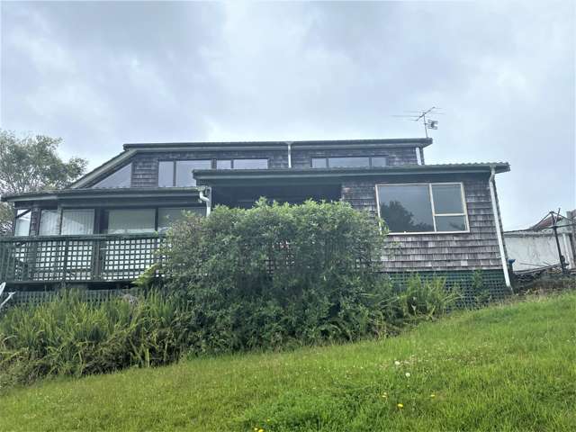 4 bedrooms with 2 bathrooms in Lynfield