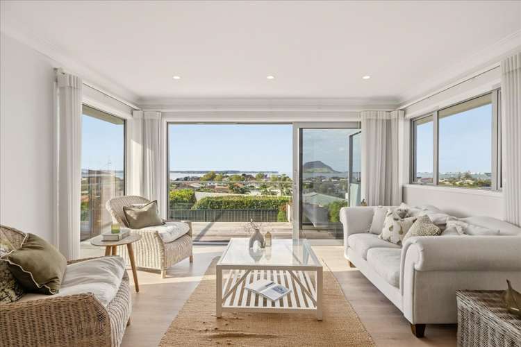 13 Tirinui Crest Road Otumoetai_10