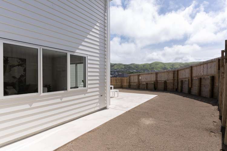 1 Pine Hill Rise Churton Park_31