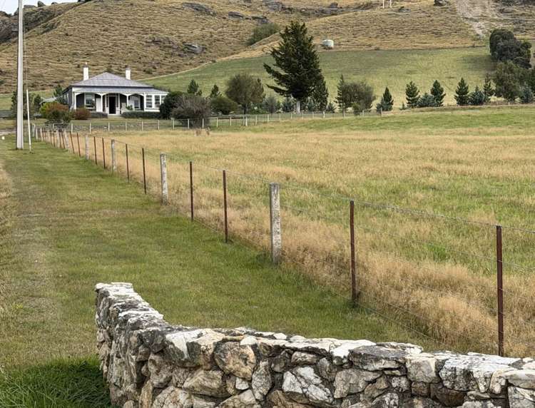 506 Pukerangi Road Middlemarch_16