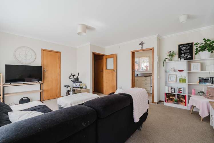 29A & 29B Anthony Crescent Bader_6