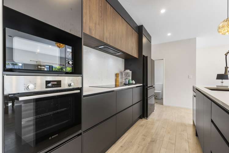 5a Hemsway Place Sunnyhills_7