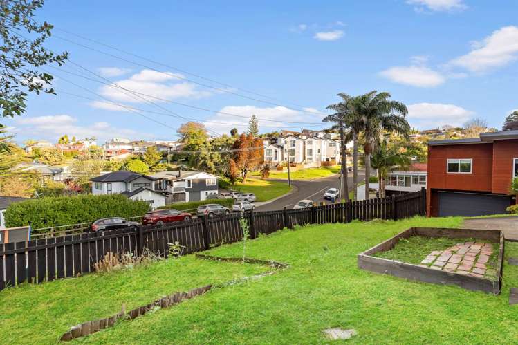 2/20 Hogans Road Glenfield_26