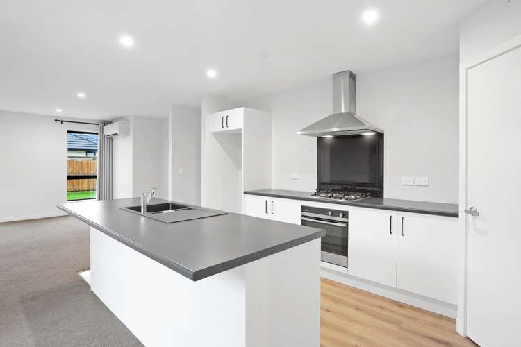 14 Northmoor Boulevard Rolleston_8