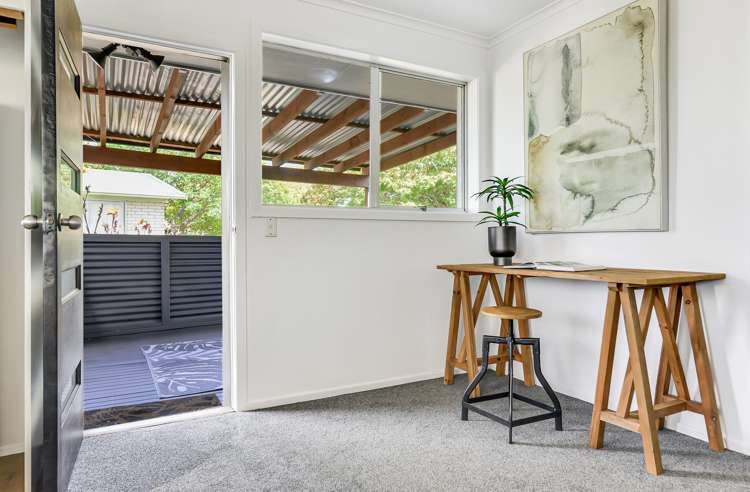 9 Beaumaris Place Dinsdale_36