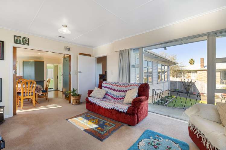 7 Davies Street Paeroa_10