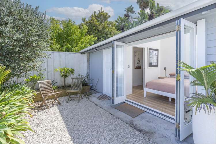 7 New Bond Street Kingsland_19