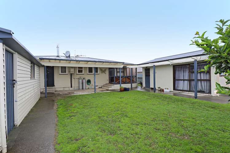 108 Clarence Cox Crescent Pirimai_12